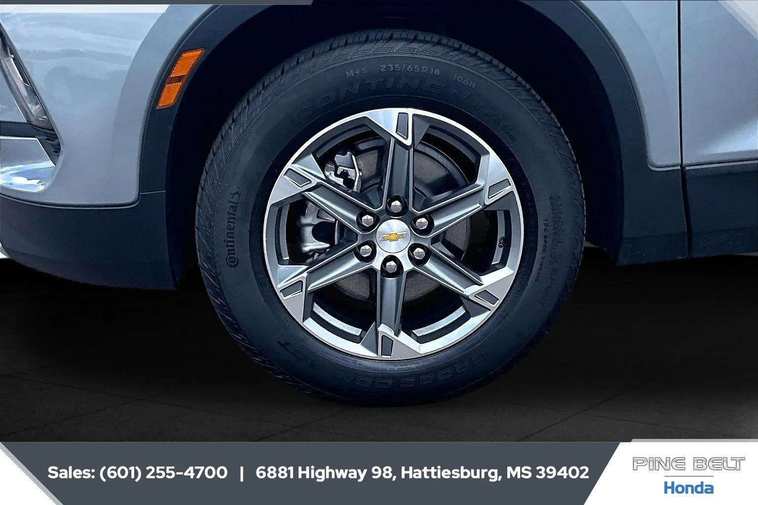 Used 2026 Sterling Gray Metallic Chevrolet LT image 7
