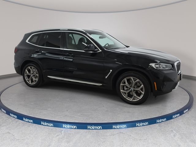 Used 2022 Black Sapphire Metallic BMW xDrive30i image 4