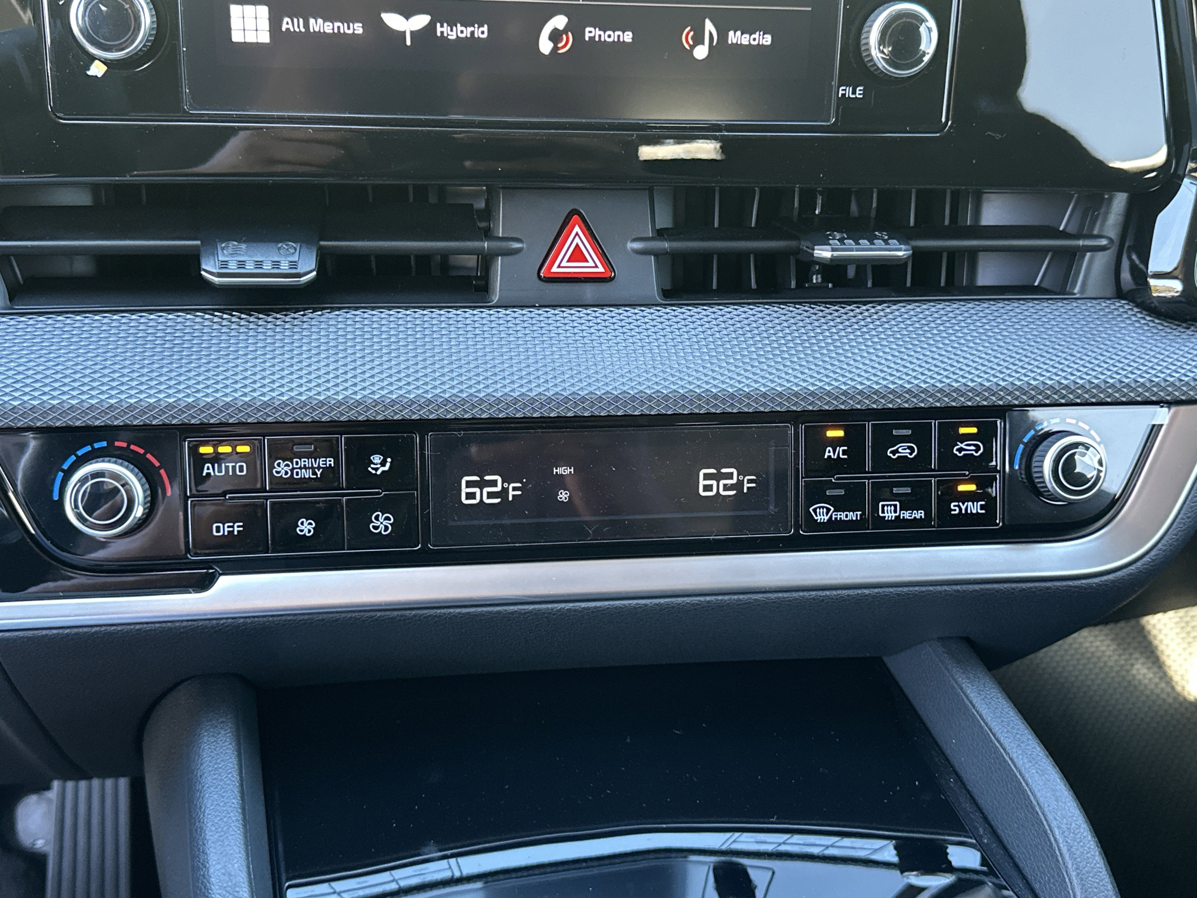 2025 Kia Sportage LX Hybrid - Photo 6