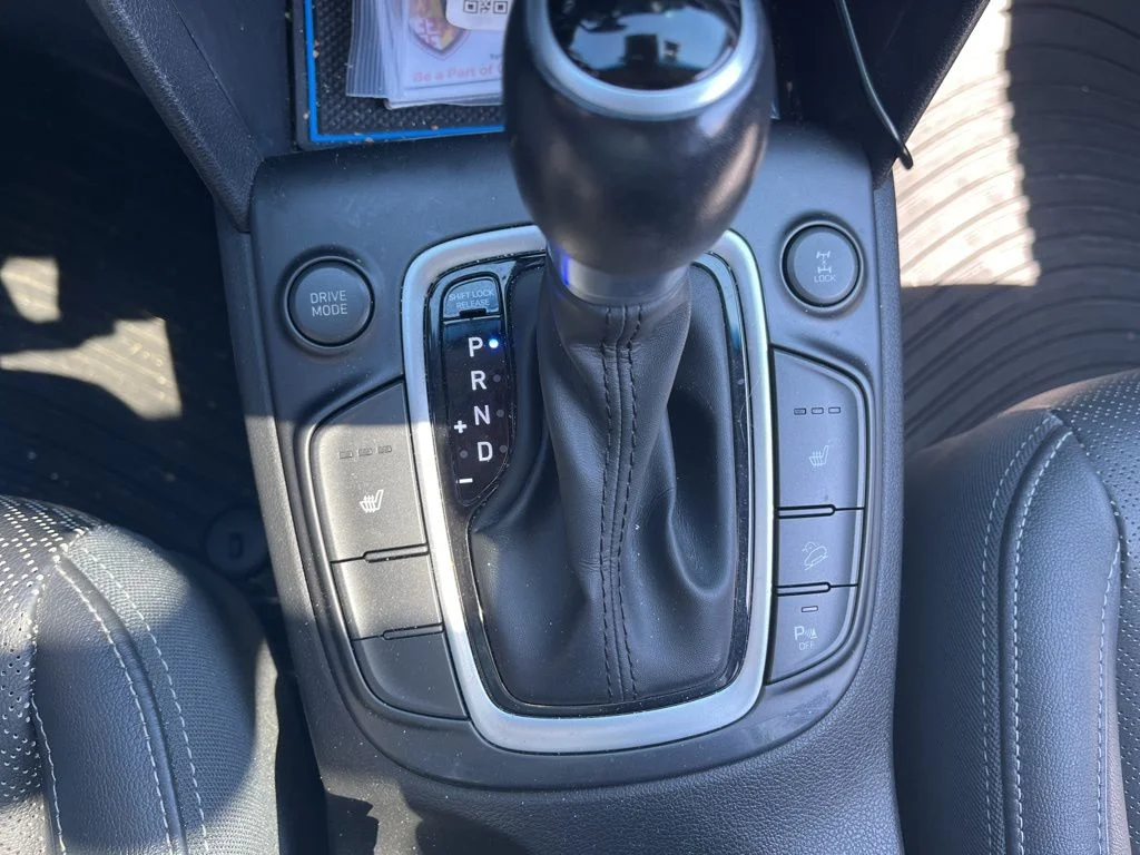Used 2020 Black Hyundai Ultimate image 31