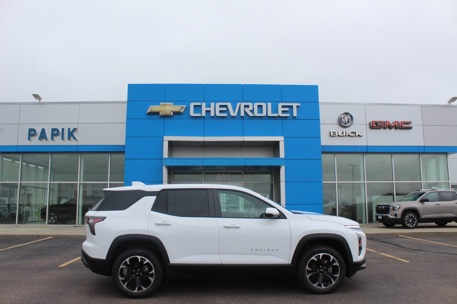 New 2027 Summit White Chevrolet LT image 1