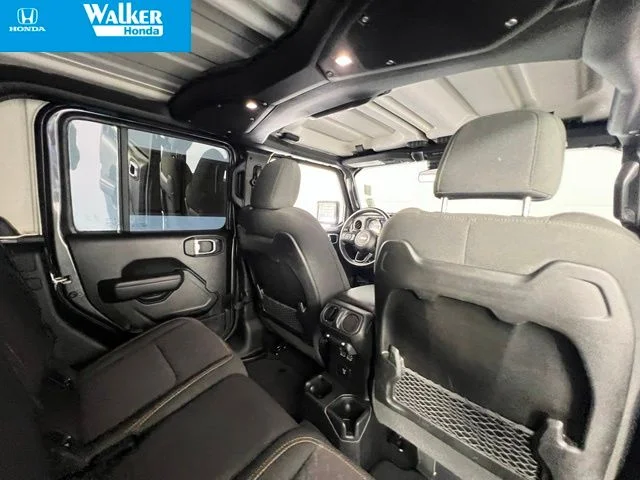 Used 2024 Crystal Metallic Jeep Mojave image 39