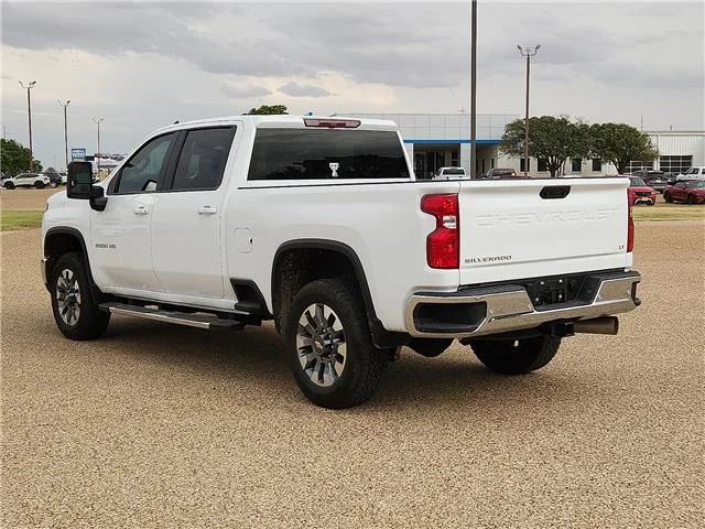Used 2025 Summit White Chevrolet LT 4x4 Crew Cab 6.75 ft. box 159 in. WB image 3