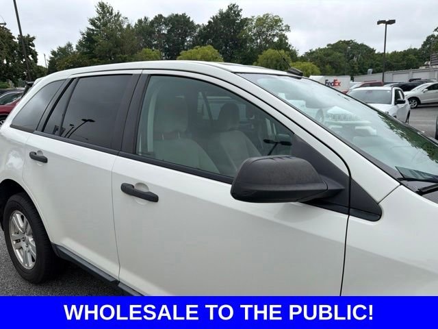 Used 2012 White Suede Ford SE image 6