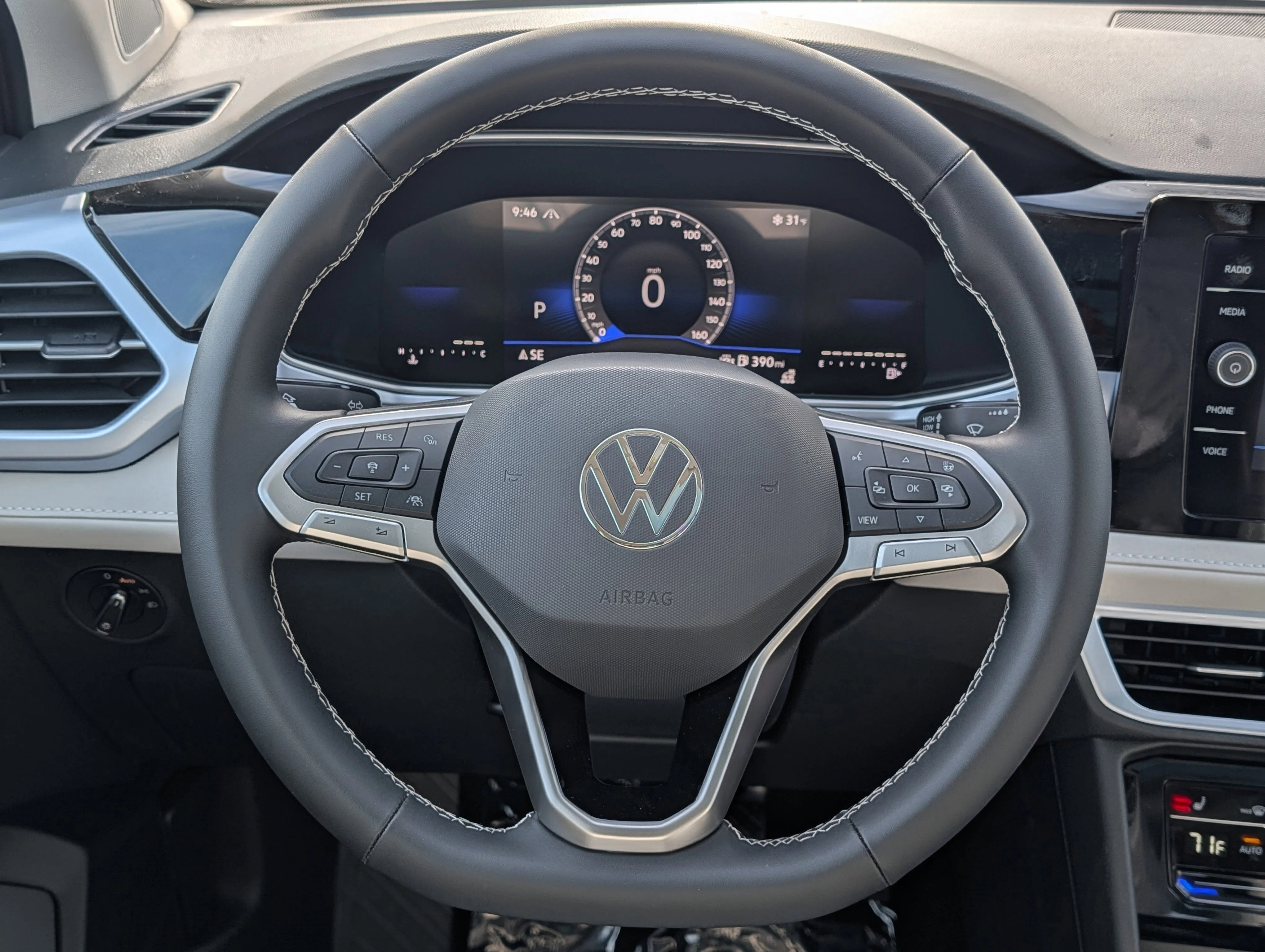 New 2026 Deep Black Pearl Volkswagen SE image 11