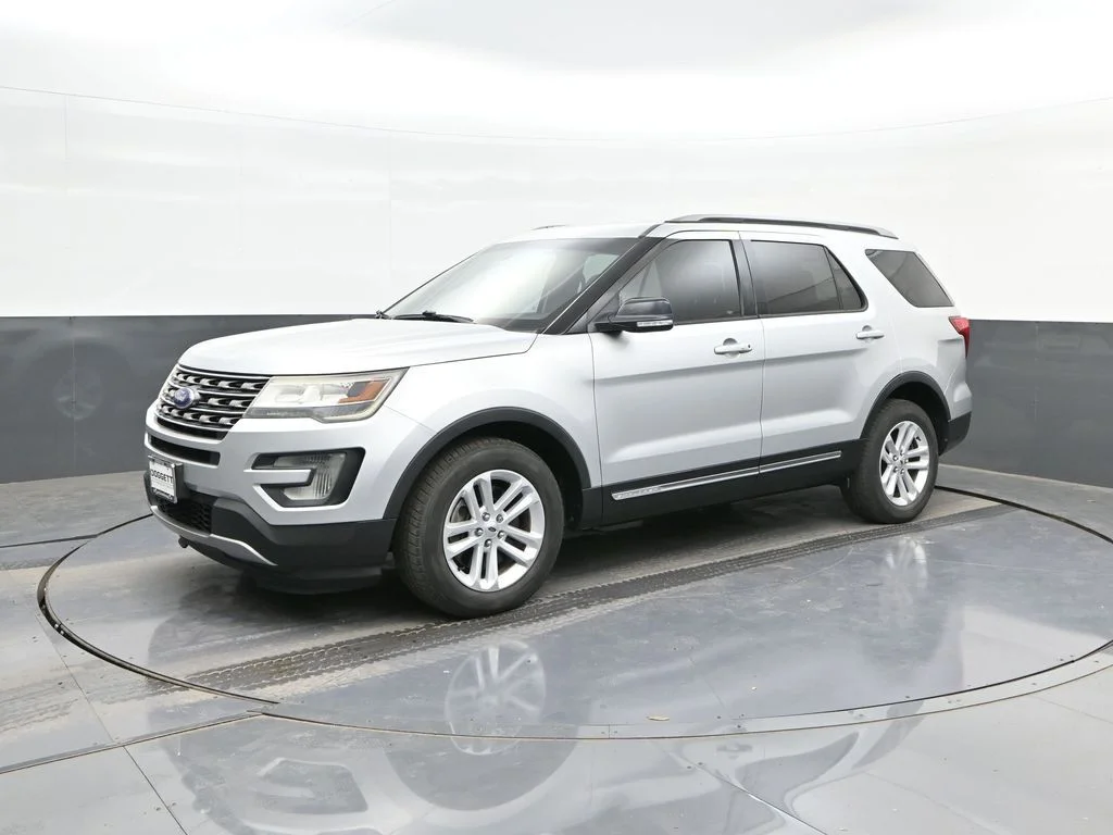 2017 Ford Explorer XLT FWD's photo