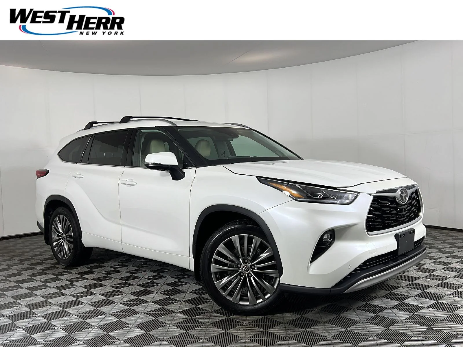 Used 2021 Blizzard Pearl Toyota Platinum image 1