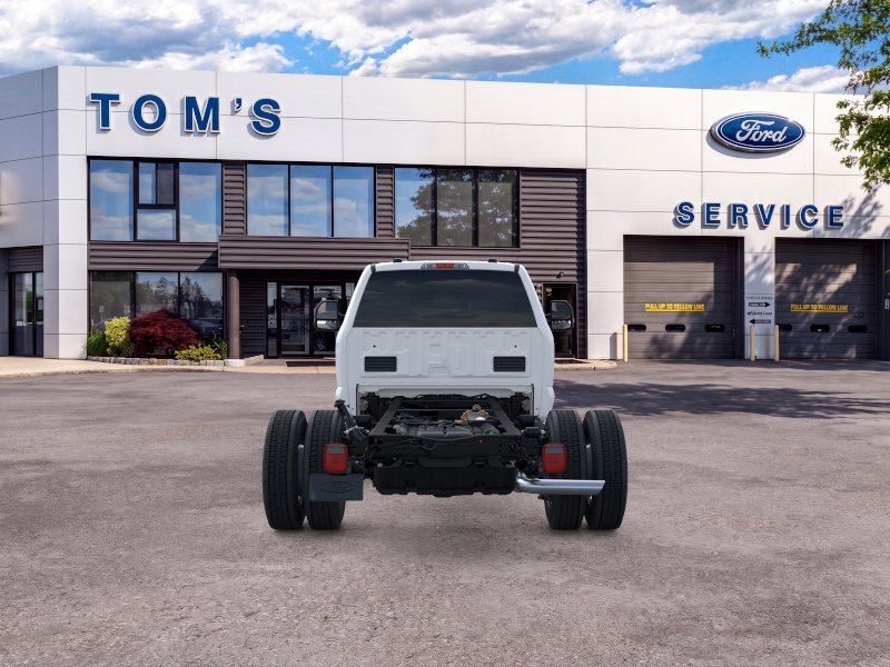 New 2026 Oxford White Ford F-550® XL image 5