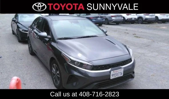2024 Kia Forte LXS AT's photo
