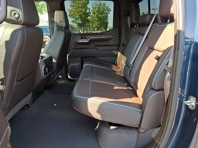 Used 2023 Pacific Blue Metallic GMC Denali image 10