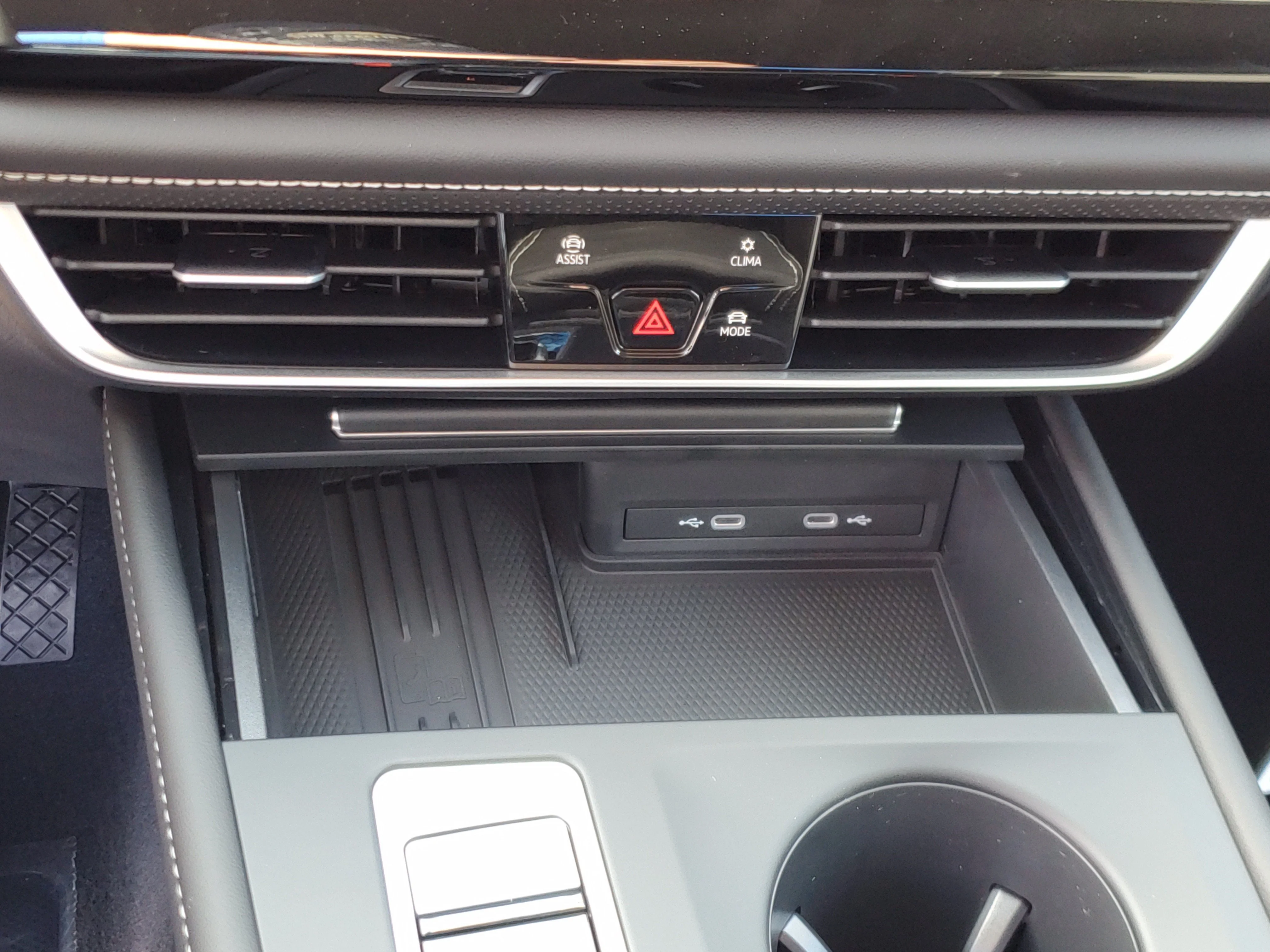 New 2026 Silver Volkswagen 2.0T SE image 26
