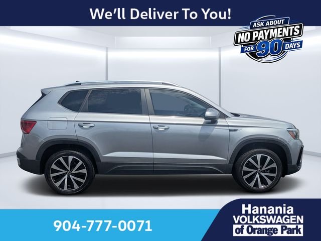 Used 2022 Silver Volkswagen 1.5T SE image 2