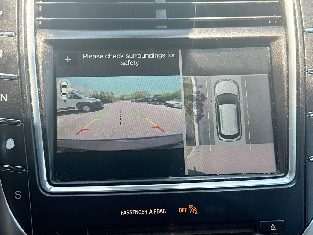Used 2018 Black Lincoln Reserve image 15