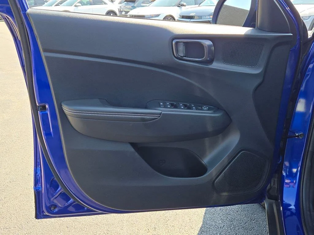 Used 2024 Intense Blue Hyundai Limited image 19