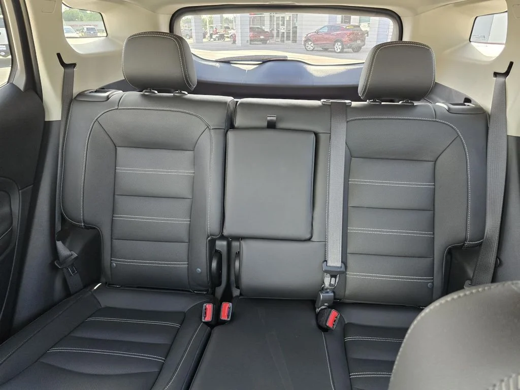 Used 2023 Deep Bronze Metallic GMC Denali image 20