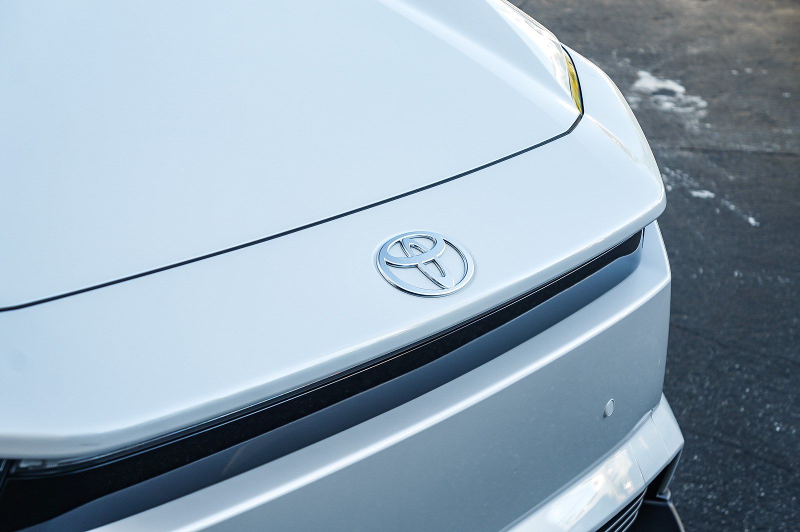 New 2026 Wind Chill Pearl Toyota XLE image 9