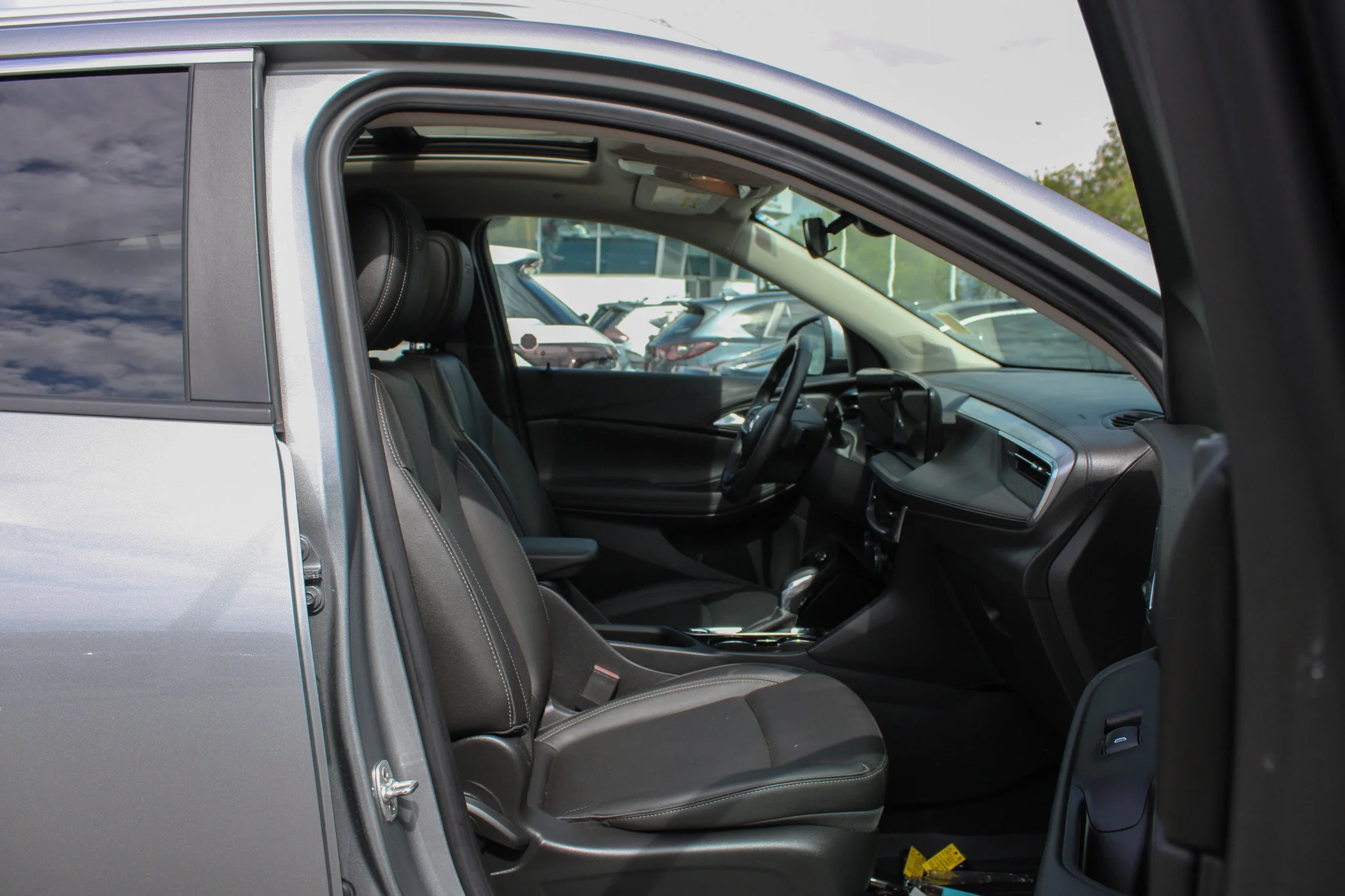 Used 2024 Grey Buick Sport Touring*AWD | 1.3L Turbo | Heated Seats | Heated Steering Wheel | Power Liftgate | image 18