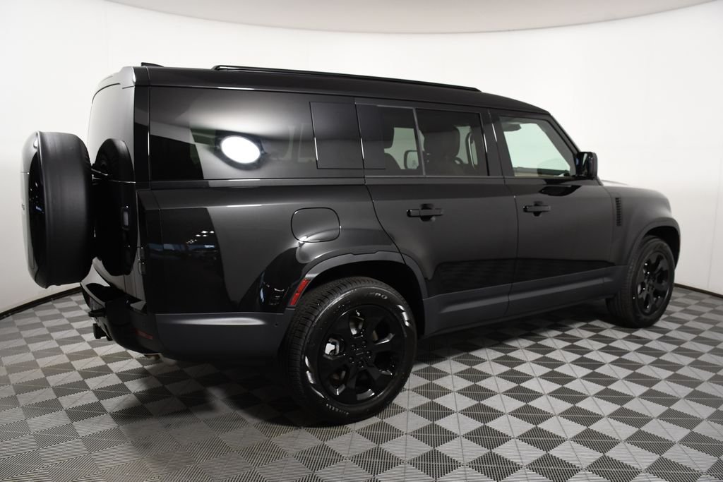 New 2026 Santorini Blk Land Rover S image 7