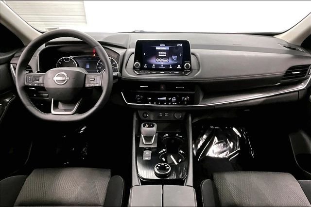 2026 Nissan Rogue SV - Photo 18