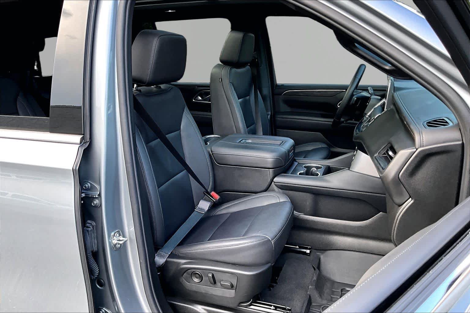 Used 2024 Sterling Gray Metallic Chevrolet LT image 9
