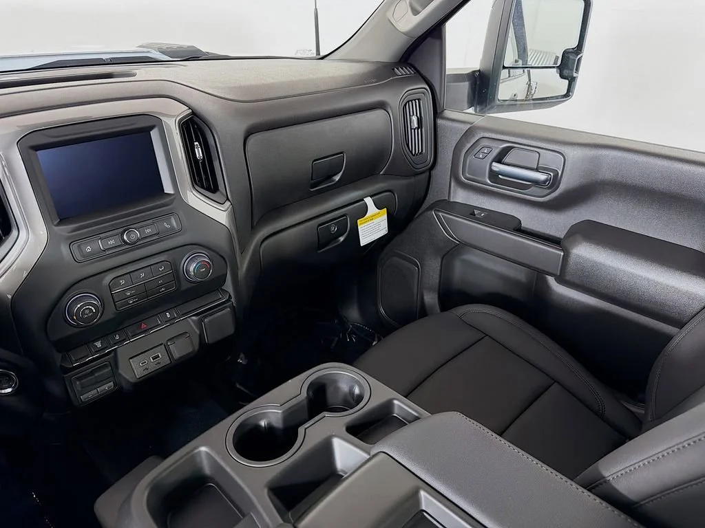 New 2026 Summit White Chevrolet Work Truck image 22
