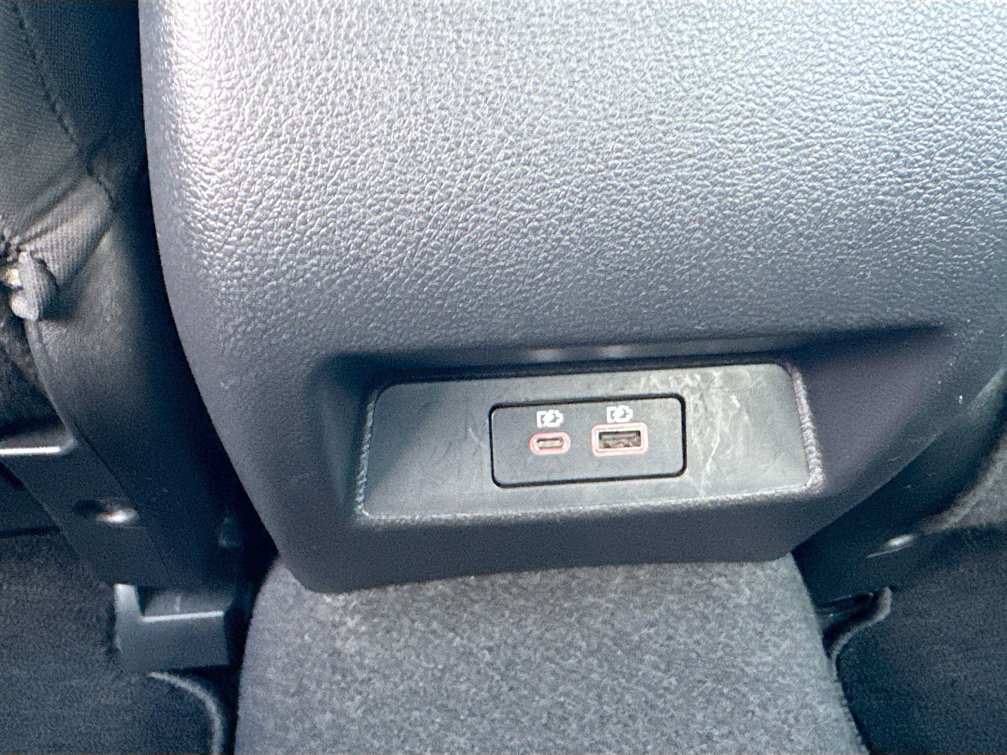 Used 2025 Glacier White Nissan SV image 26