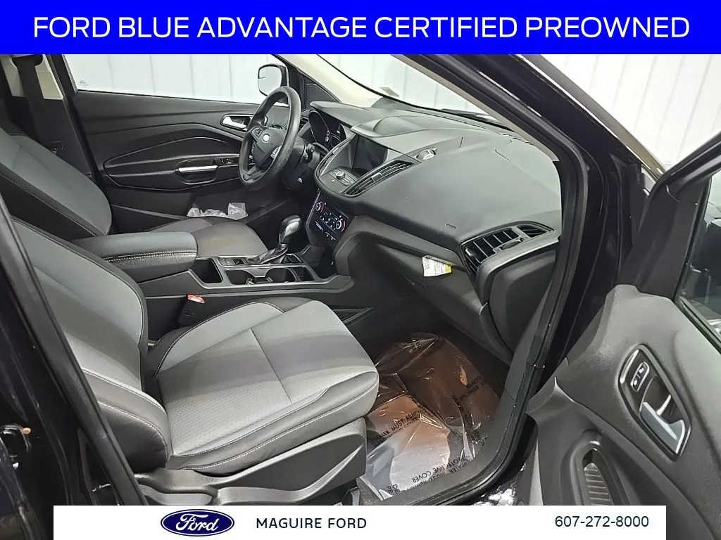 Used 2019 Black Ford SE image 19