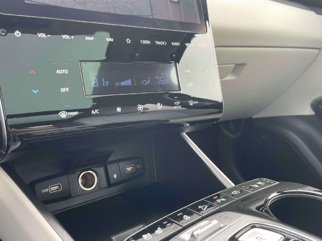 Certified Used 2024 Gray Hyundai Limited image 29