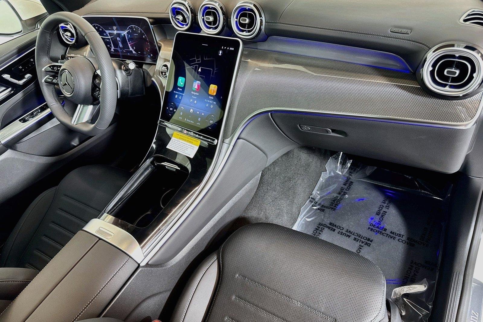 New 2026 Polar White Mercedes-Benz GLC 300 image 27