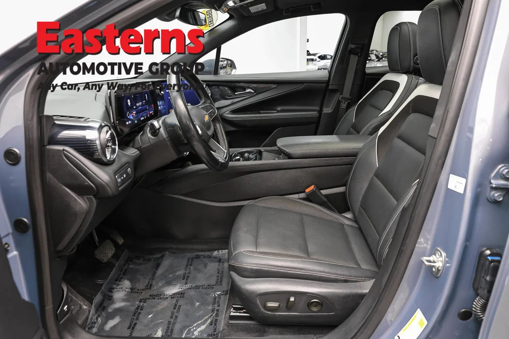Used 2024 Gray Chevrolet LT image 14
