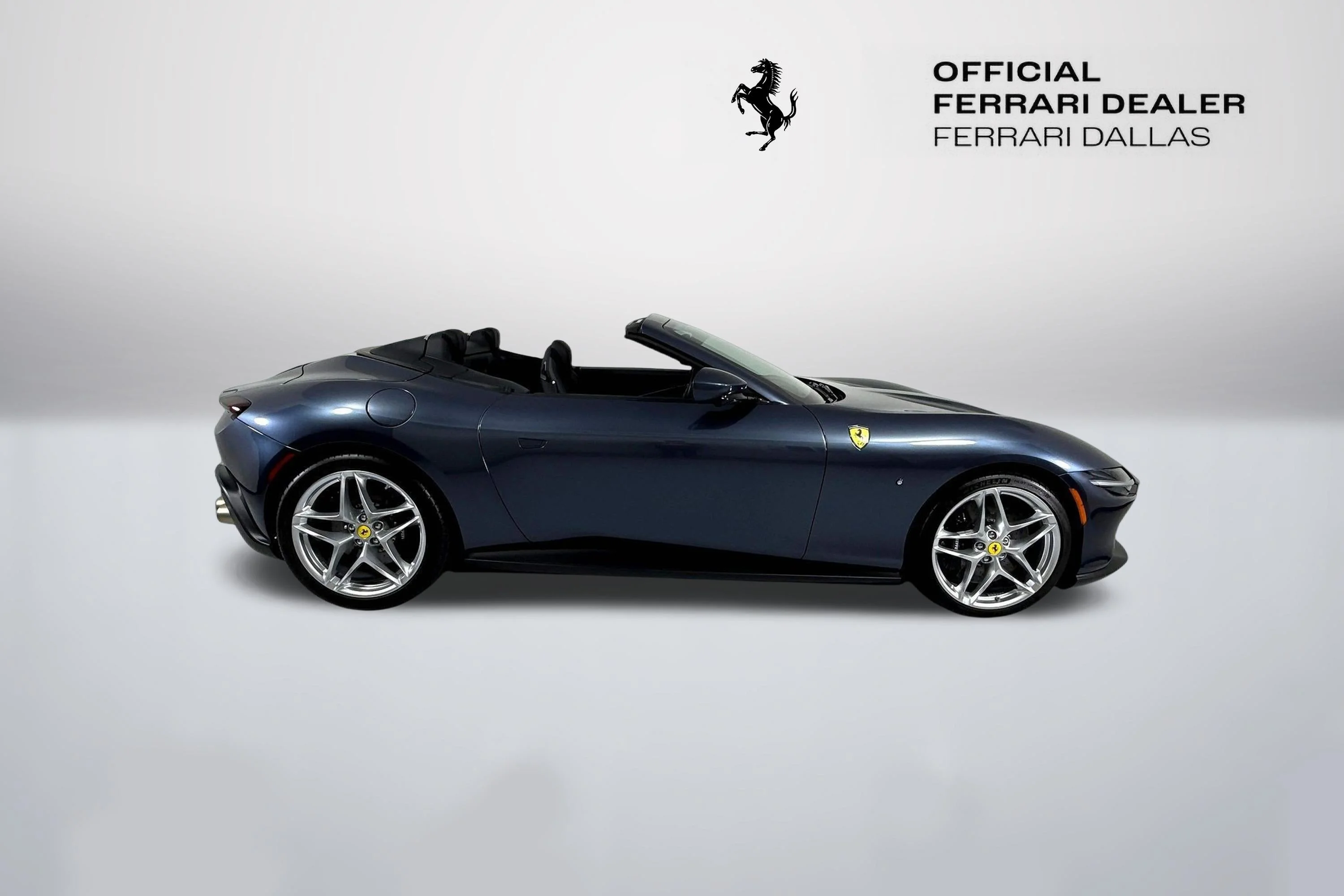 Used 2024 Blu Roma Ferrari Spider image 4