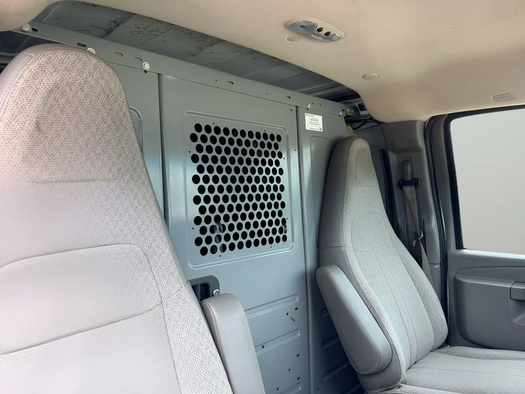 Used 2016 Summit White Chevrolet Work Van image 25