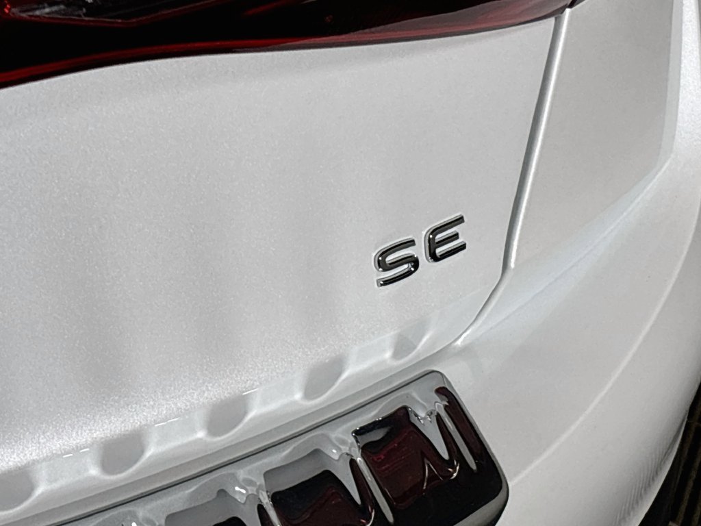 New 2027 Opal White Pearl Volkswagen 1.5T SE image 24