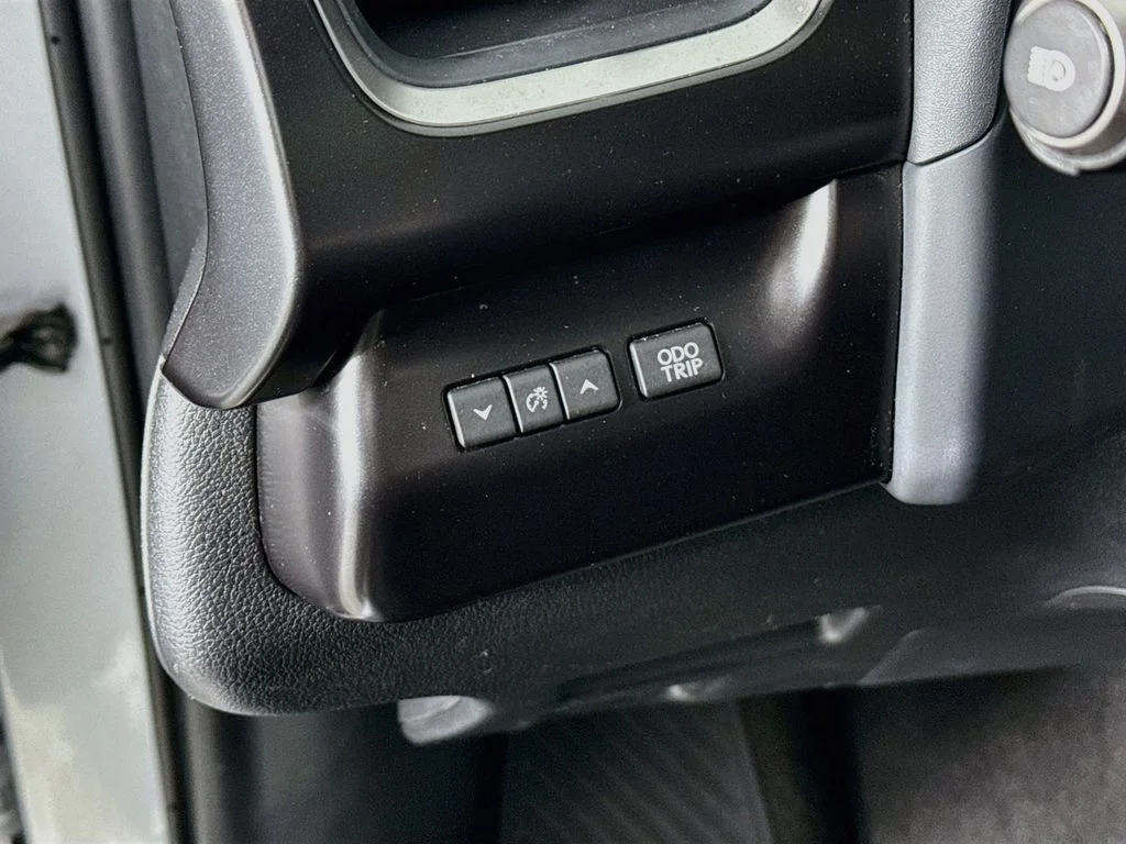 Used 2023 Iridium Lexus 250h Premium image 11
