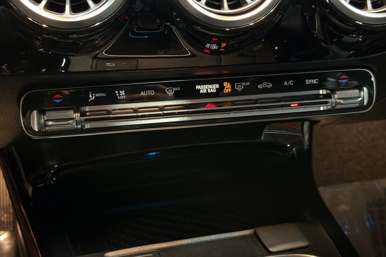 Used 2019 Night Black Mercedes-Benz A 220 image 18