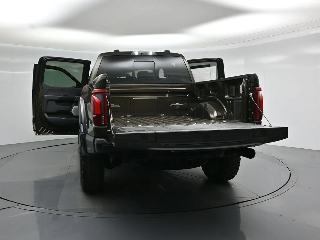 New 2026 Shelter Green Ford Raptor image 35