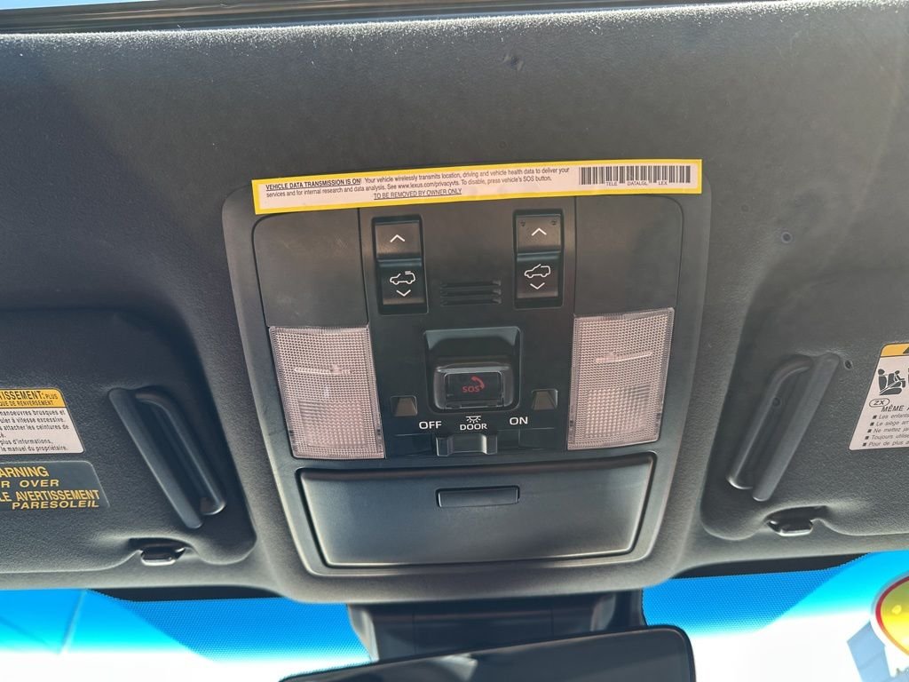 Used 2022 White Lexus 460 image 40