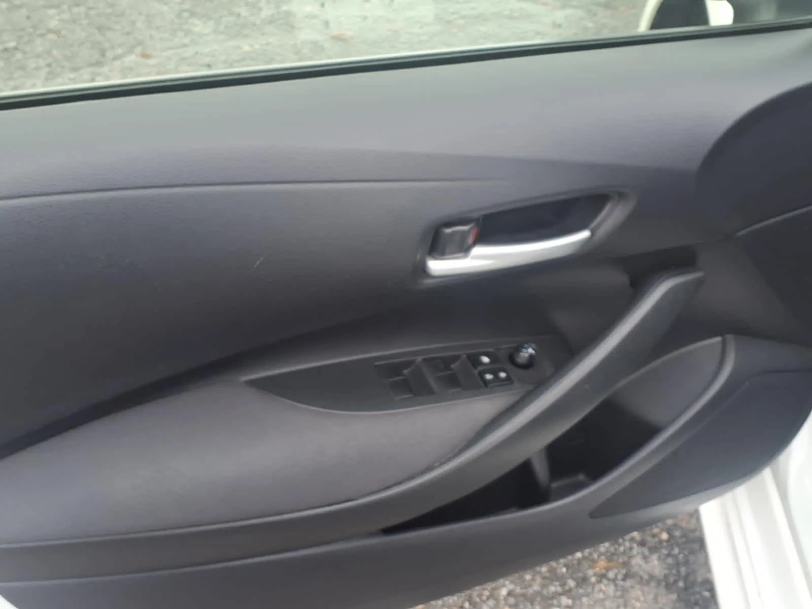 Used 2021 Super White Toyota LE image 16