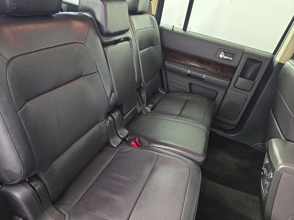 Used 2018 Blue Ford Limited image 32