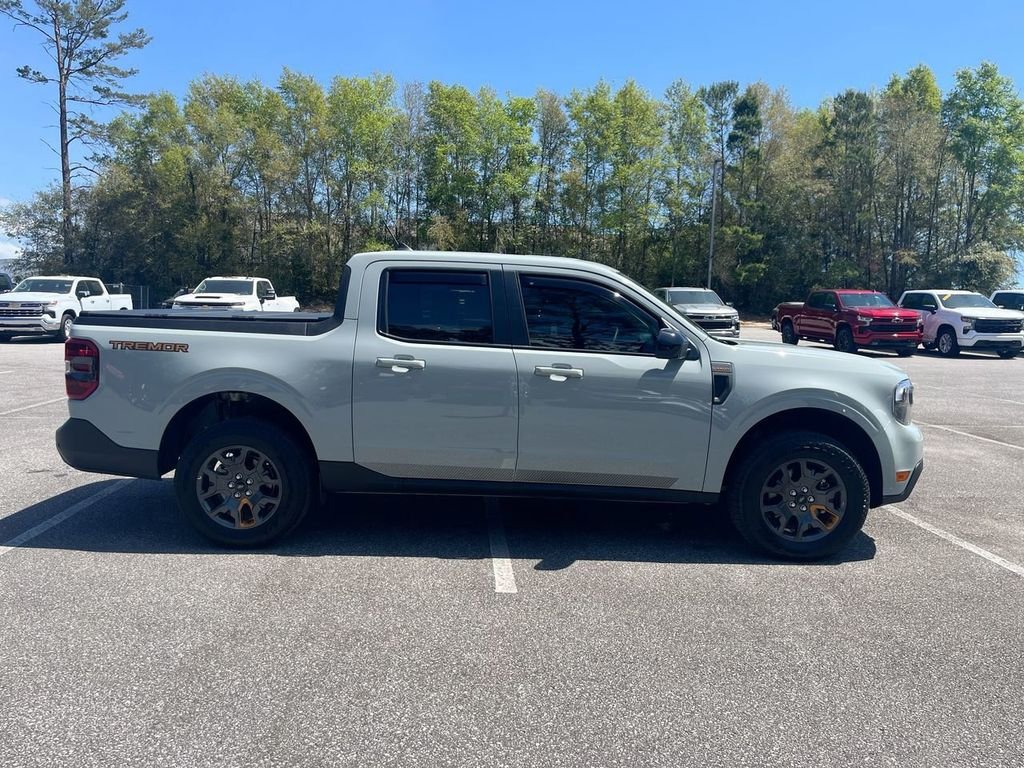 Used 2024 Green Ford Lariat image 3