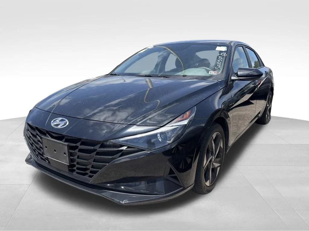 Used 2023 Black Hyundai SEL image 16