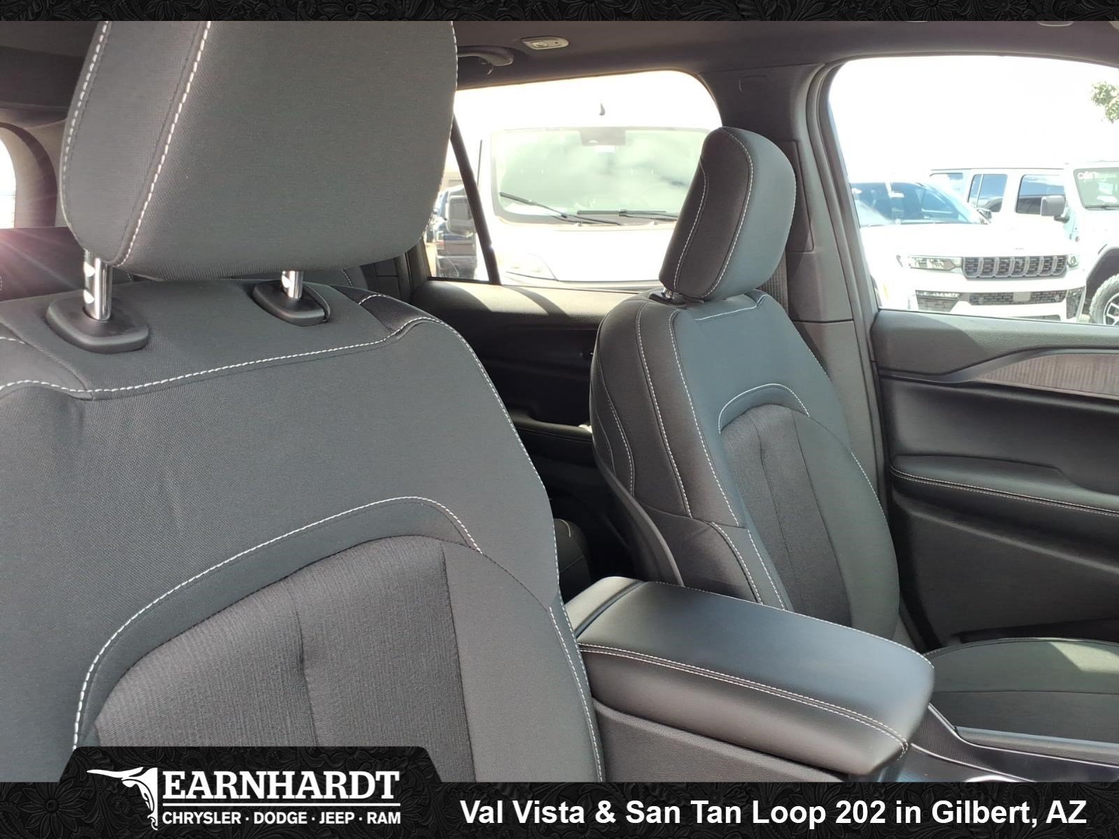 New 2027 High-Gloss Black Paint Jeep Laredo X image 7