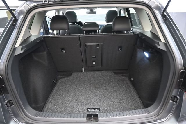 Used 2024 Gray Volkswagen 1.5T SE image 14