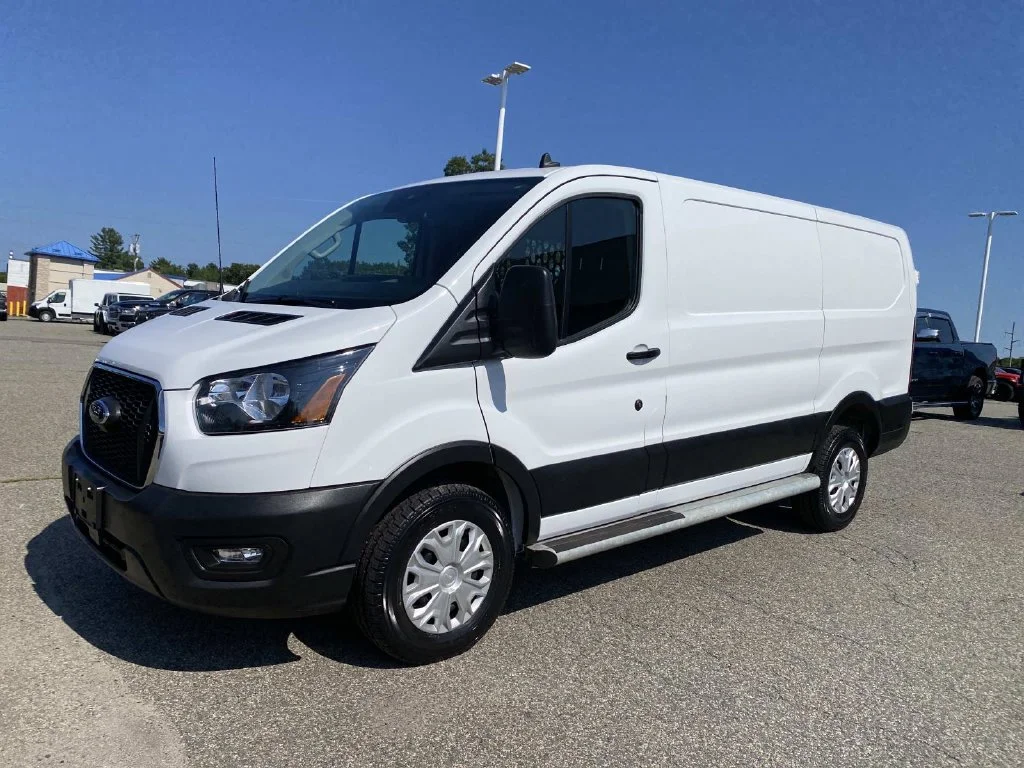 Used 2025 White Ford Base image 8