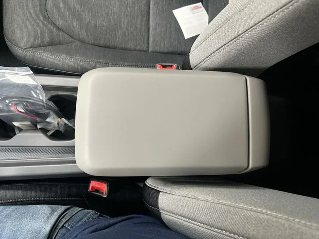 New 2027 Silver Kia S image 22