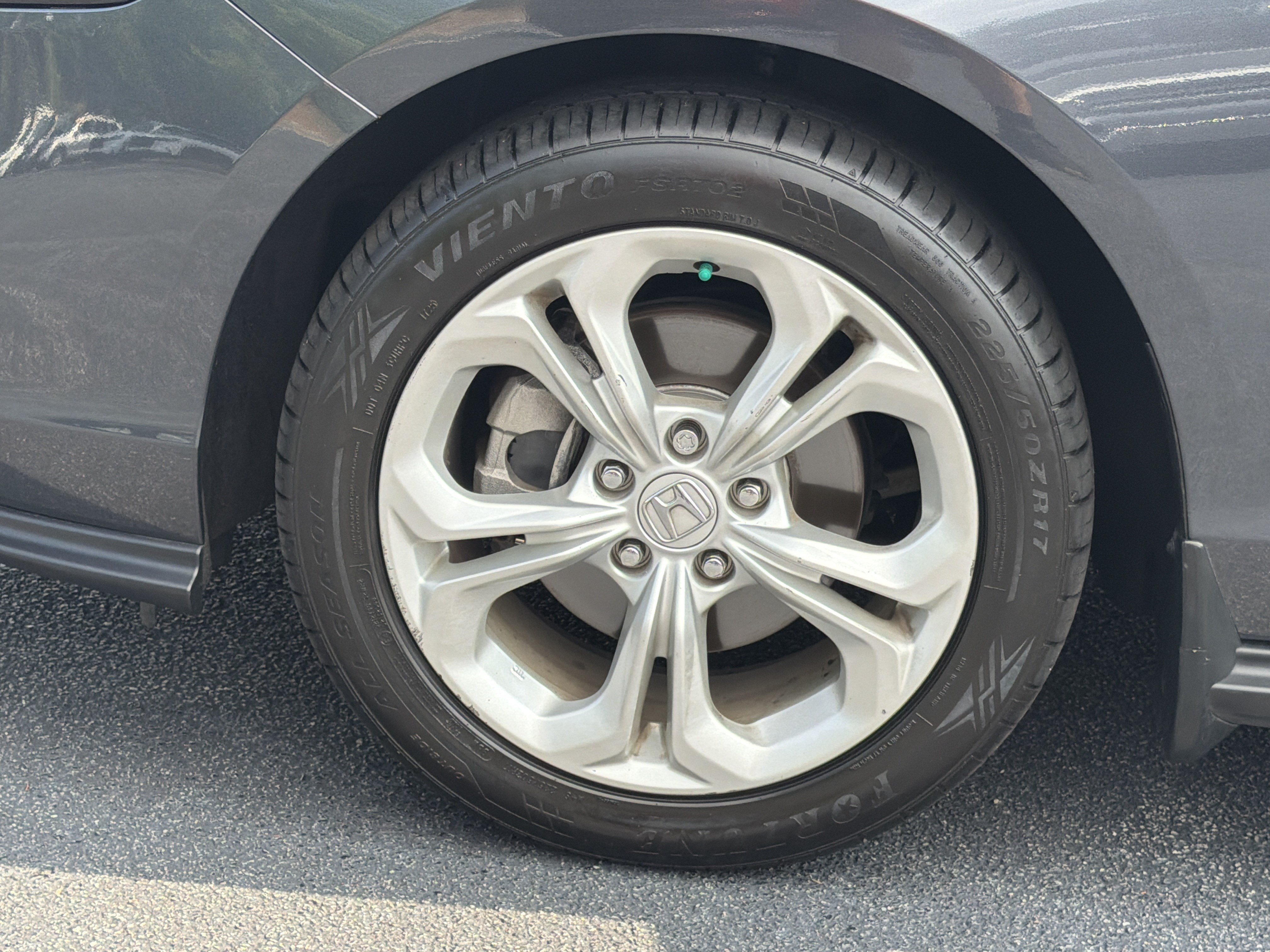 Used 2023 Meteorite Gray Metallic Honda LX image 19
