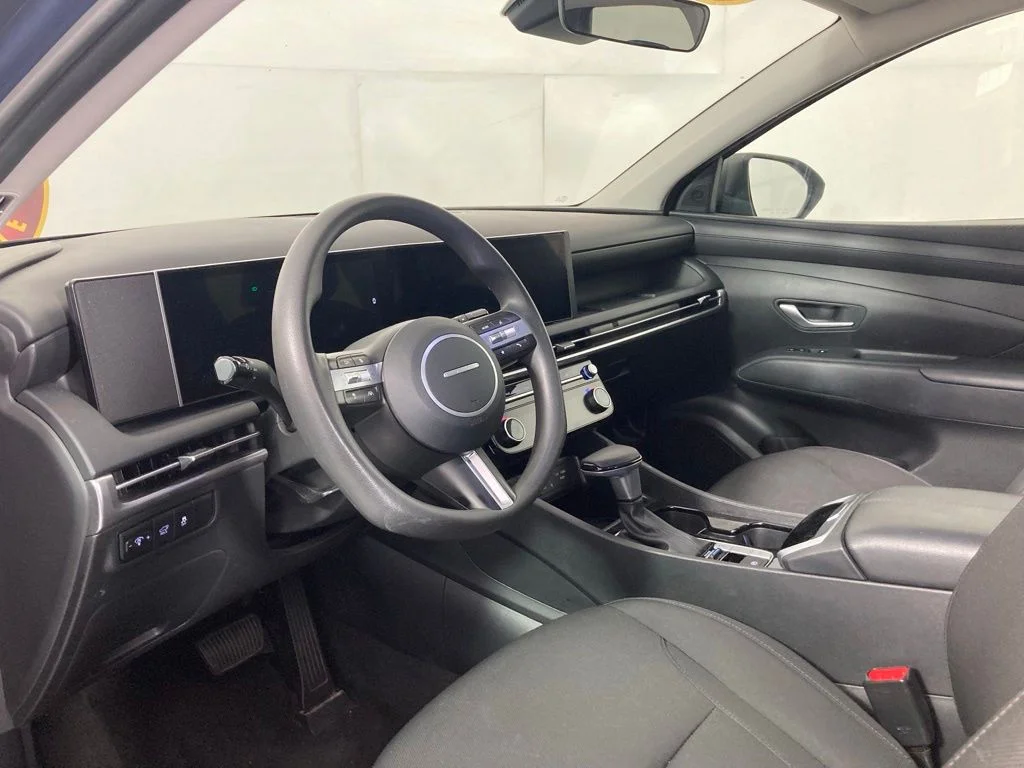 Used 2025 Blue Hyundai SEL image 15