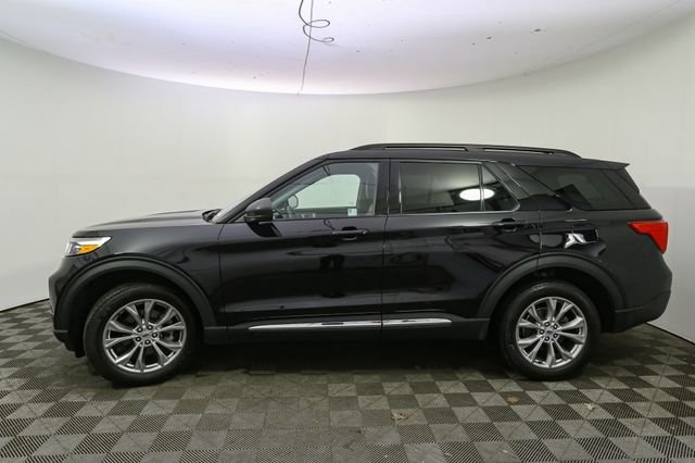 Used 2023 Black Ford XLT image 6