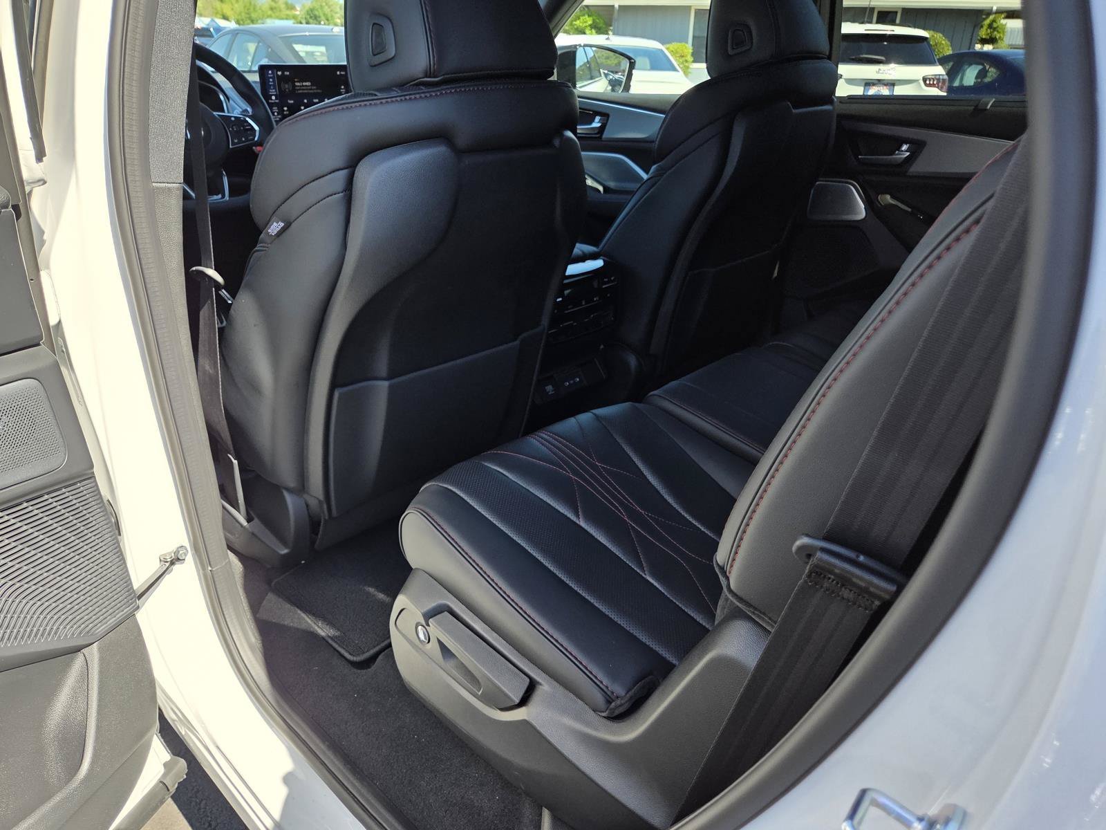 New 2026 Platinum White Pearl Acura w/A-Spec Advance Package AWD image 11