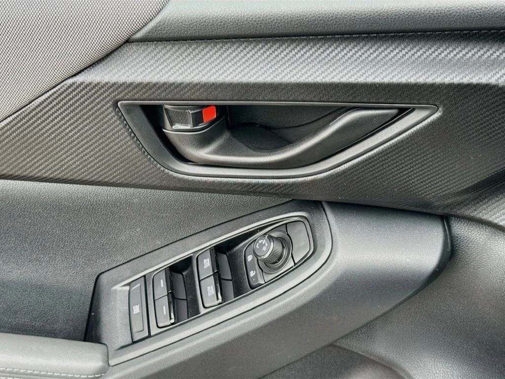 New 2027 White Subaru Premium image 22